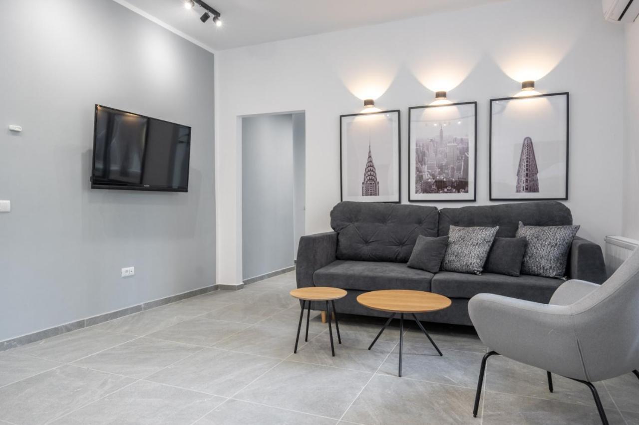 Relax Apartament In Piata Universitatii Бухарест Экстерьер фото