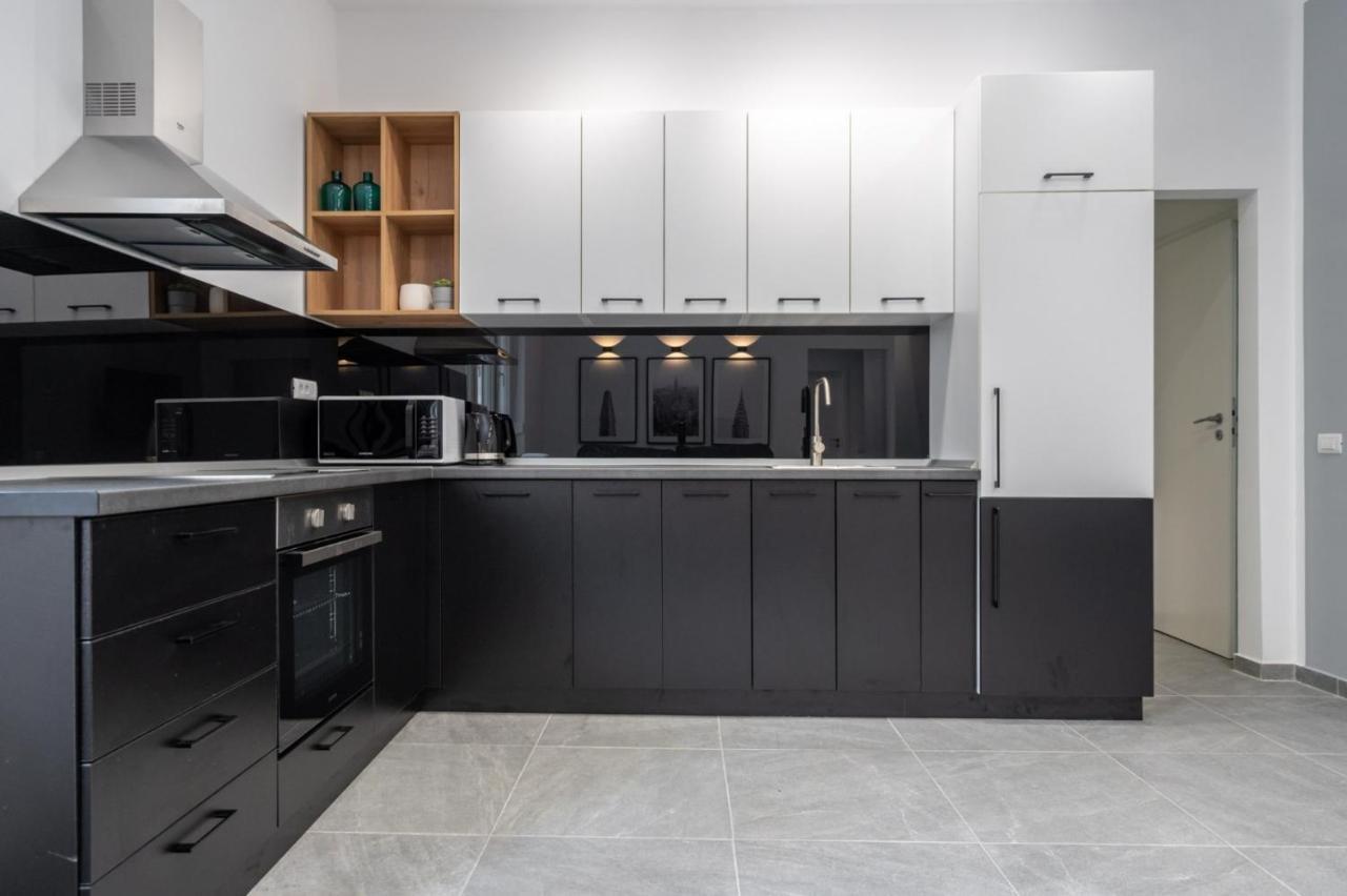 Relax Apartament In Piata Universitatii Бухарест Экстерьер фото