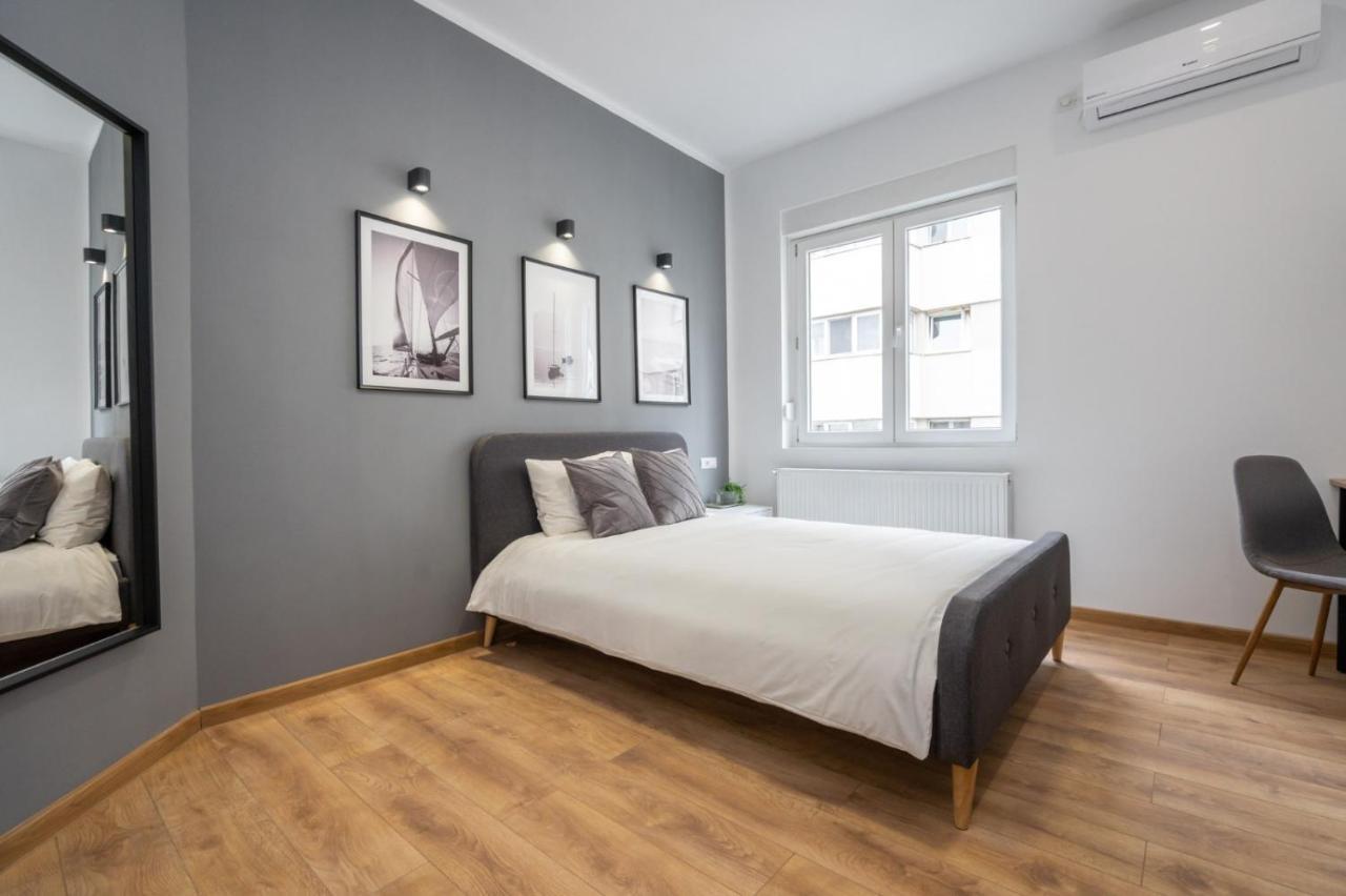 Relax Apartament In Piata Universitatii Бухарест Экстерьер фото